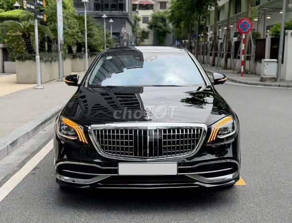 Мерседес-Бенц S400 градусов S450 Майбах 2020 черный