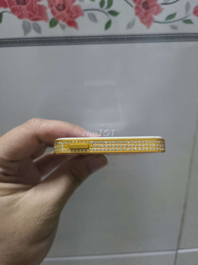 Apple iPhone 5 16GB Vàng. Mua bán Điện thoại tại Thành phố Thuận An Bình Dương được đăng bởi Nguyễn Lam Phụng hình 4