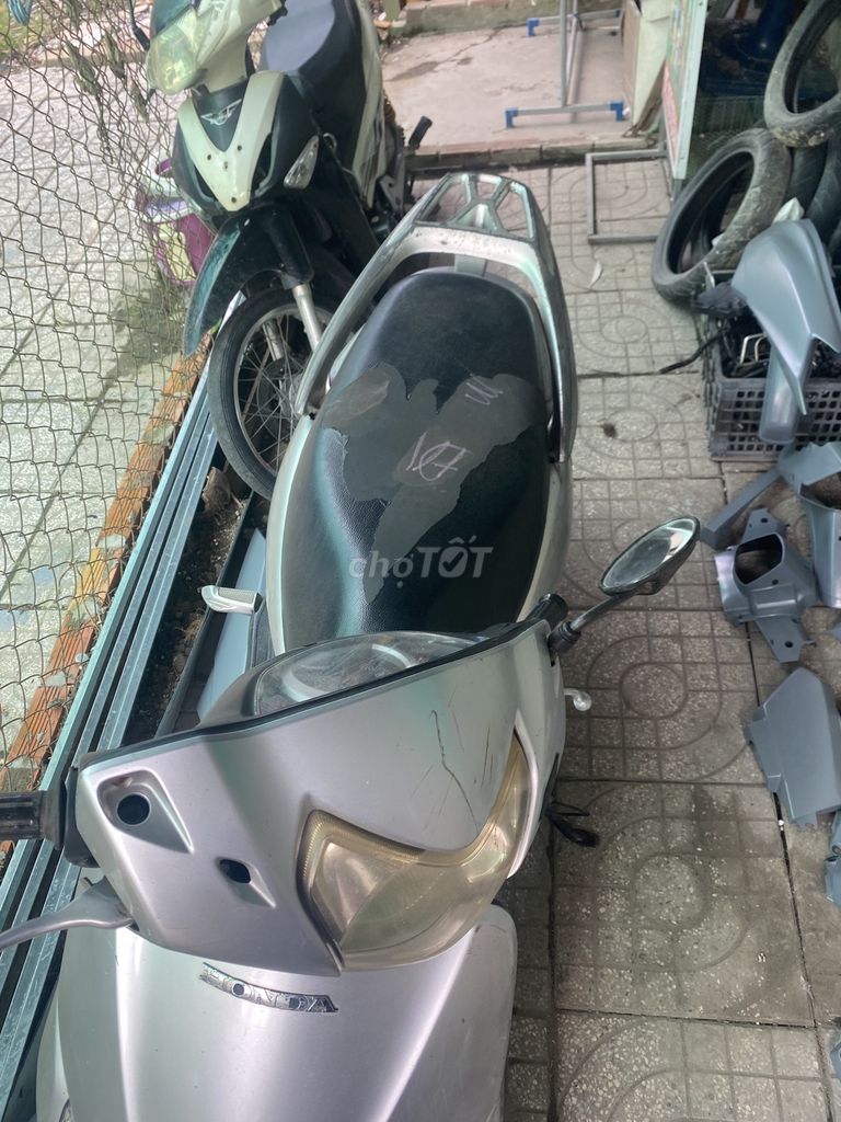 E cần ra đi chiếc lead áo xấu 9chủ mấy êm nhẹ nổ. Mua bán Xe máy tại Quận Cái Răng Cần Thơ được đăng bởi Minhngoc Vo hình 4