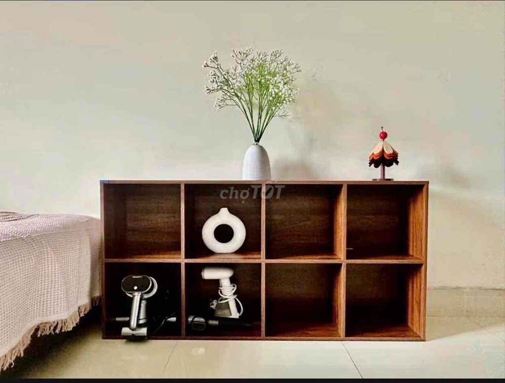 Kệ tổ ong Gỗ Nâu 8 ngăn Độc đáo. Mua bán Tủ, kệ gia đình tại Huyện Bình Chánh Tp Hồ Chí Minh được đăng bởi Hai Fuong hình 1