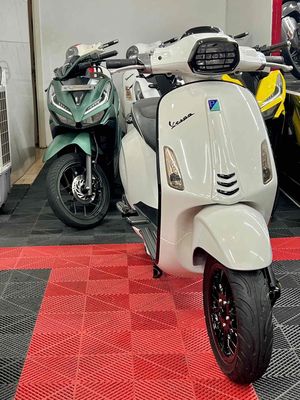 Vespa Sprint 2017 máy iget BSTP 9 chủ BAO SANG TÊN. Mua bán Xe máy tại Thành phố Thủ Đức Tp Hồ Chí Minh được đăng bởi XE MÁY THỦ ĐỨC hình 1