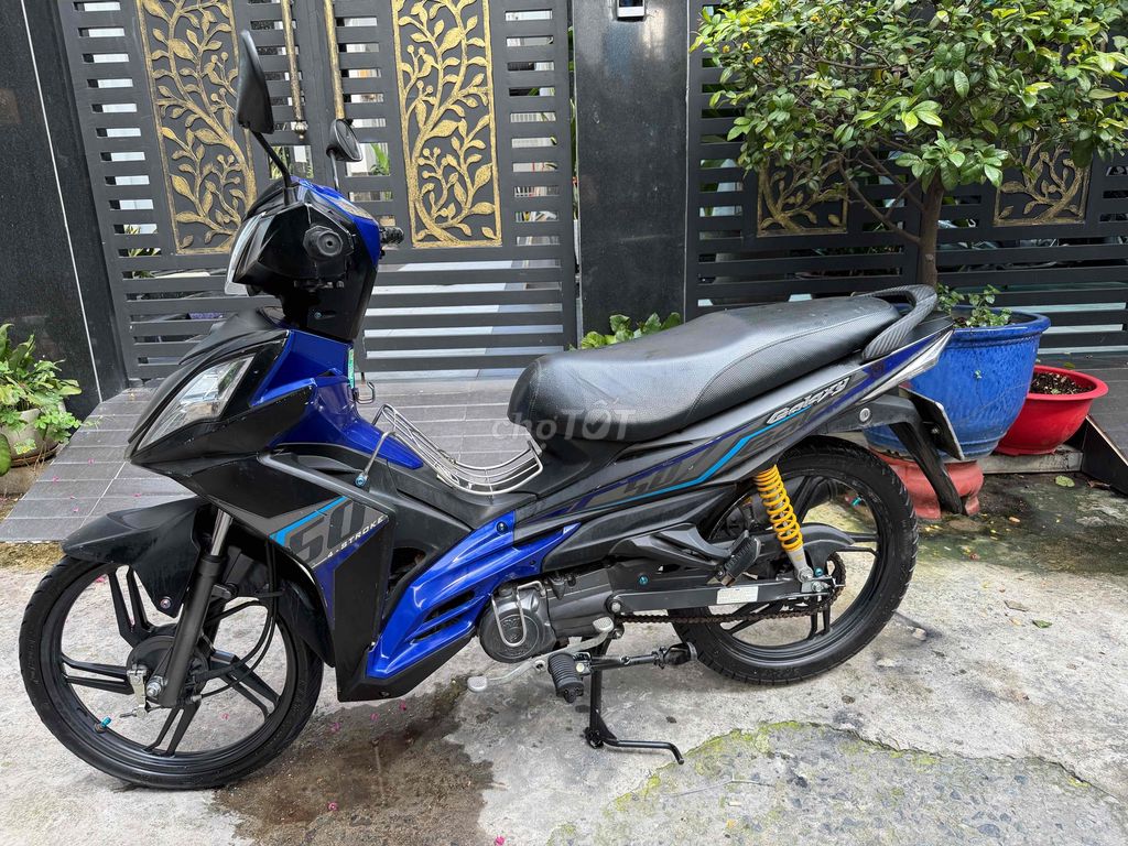 SYM Galaxy 50cc 2023 Черный, Синий, документы в порядке