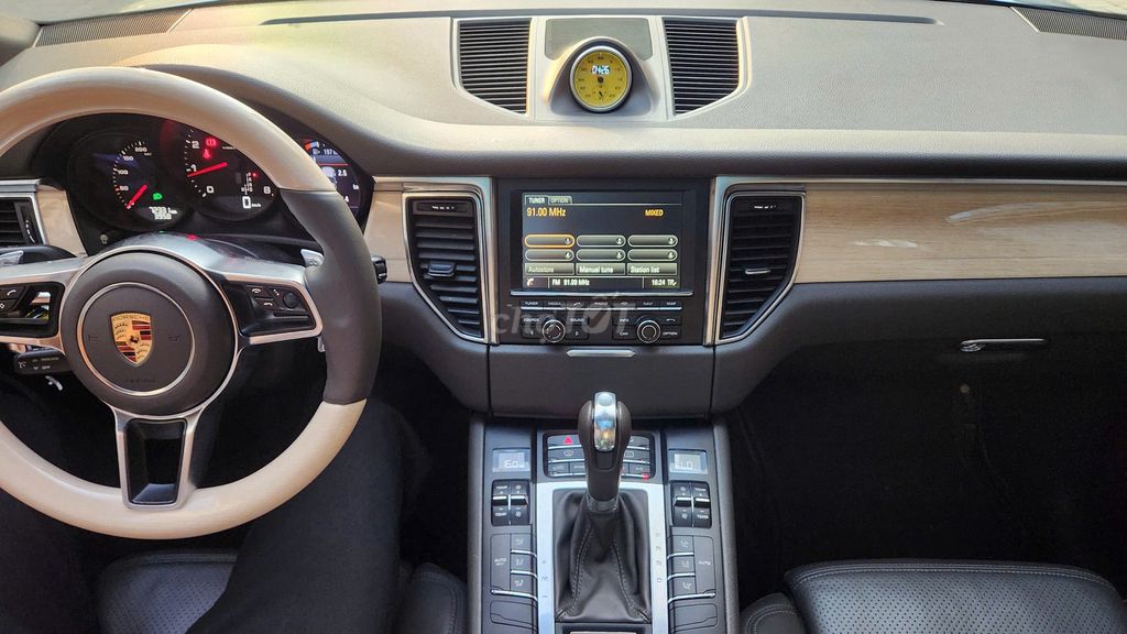 Porsche Macan 2015 up Model 2020 siêu đẹp. Mua bán Ô tô tại Quận 7 Tp Hồ Chí Minh được đăng bởi tuấn anh hình 10
