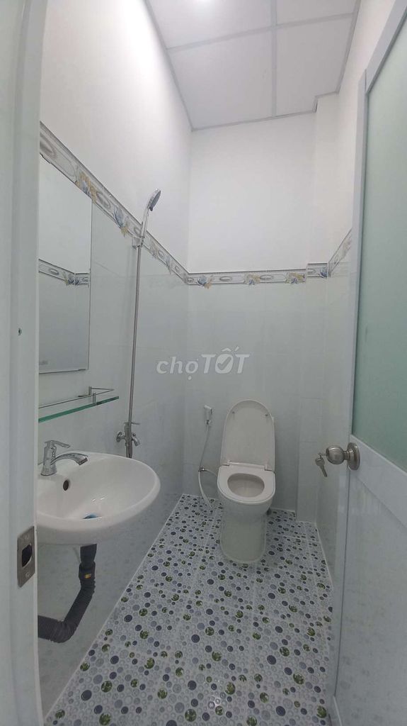 Bán Nhà Đ. Nguyễn Thị Sóc: 1 Lầu 2PN 2WC