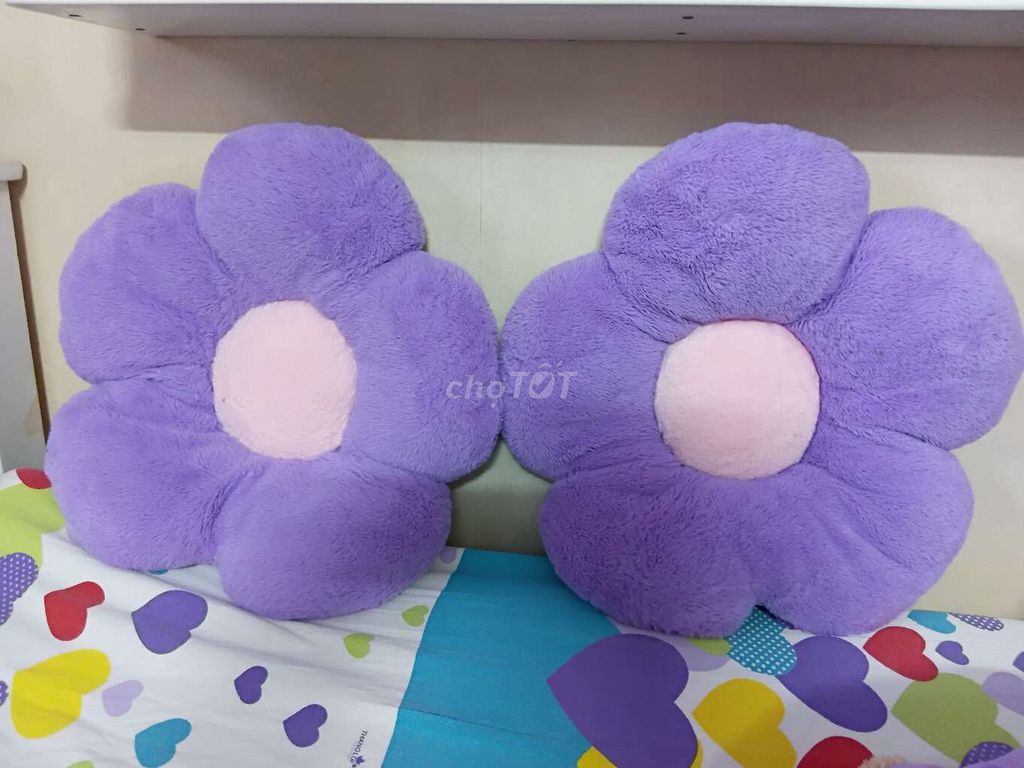 Combo 2 cái gối tựa lưng bông tím. Mua bán Giường, chăn ga gối nệm tại Quận Tân Phú Tp Hồ Chí Minh được đăng bởi Lê Tím hình 1