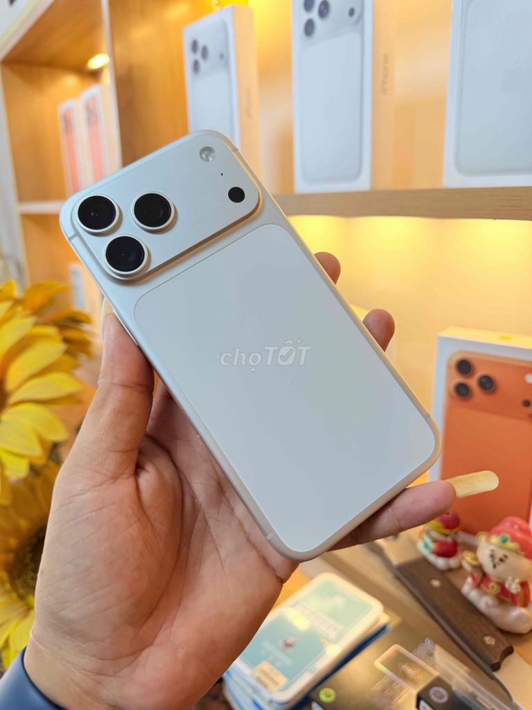 iPhone 17 Pro Max 256GB Trắng. Mua bán Điện thoại tại Thị xã Duy Tiên Hà Nam được đăng bởi Táo Rẻ Đồng Văn hình 1