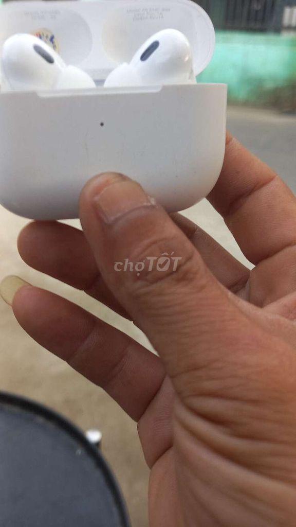Tai nghe Apple AirPods Pro 2 Trắng. Mua bán Tivi, Âm thanh tại Thành phố Huế Thừa Thiên Huế được đăng bởi Thái Hiệp phát hình 1