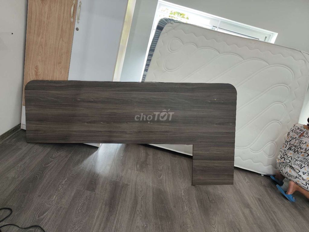 Đầu giường Gỗ MDF Nâu. Mua bán Giường, chăn ga gối nệm tại Quận Sơn Trà Đà Nẵng được đăng bởi nguyen minh hình 1