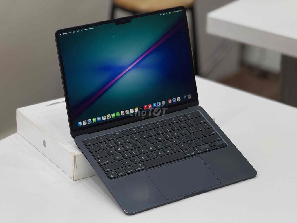 MacBook Air M2 13" 16/256 Midnight Máy sạch. Mua bán Laptop tại Quận 10 Tp Hồ Chí Minh được đăng bởi MacBook 2Hand hình 1