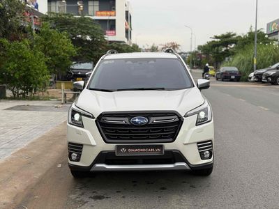 Subaru Forester IS Eyesight 2024 Trắng