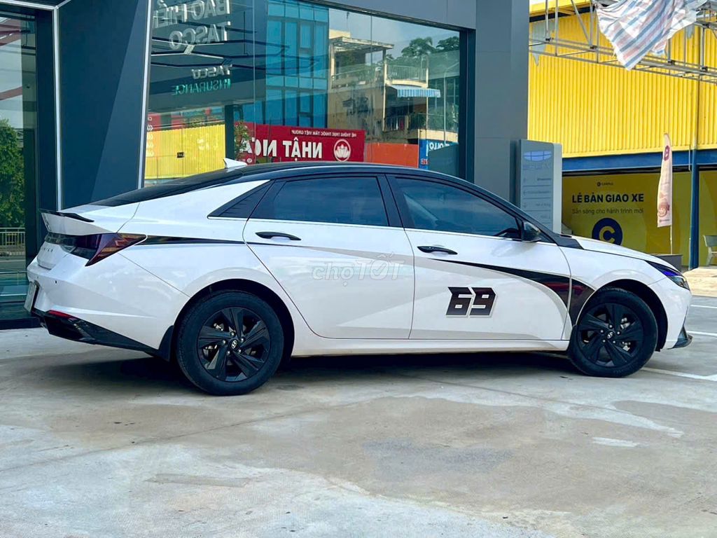 Hyundai Elantra 2023 1.6 AT Đặc biệt - xe gia đình. Mua bán Ô tô tại Quận Tân Phú Tp Hồ Chí Minh được đăng bởi Nguyễn Tân Xe Lướt  hình 3