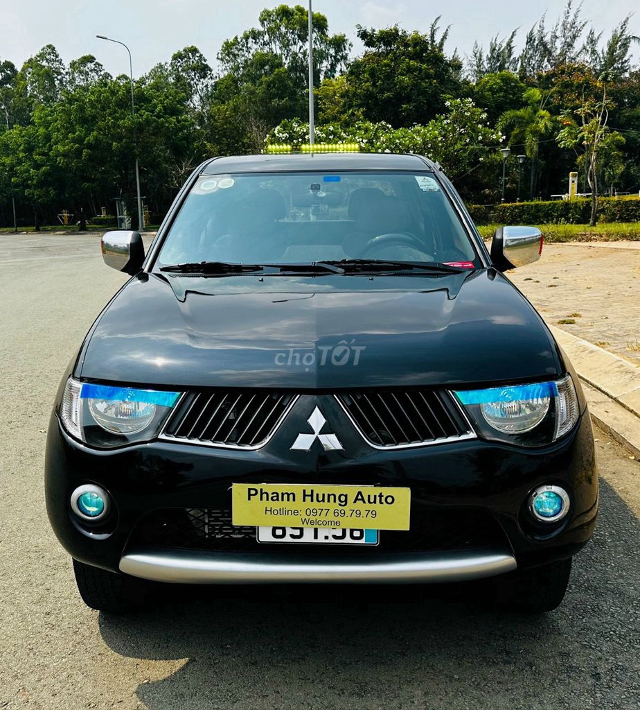 TRITON GLX TURBO  DIESEL  MT mode 2010  Nhập