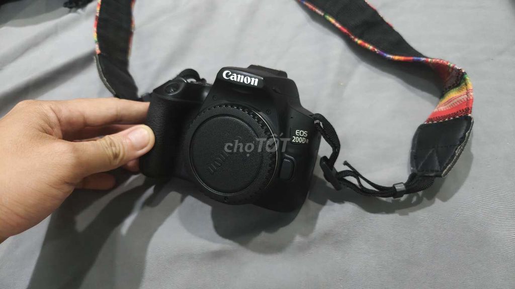 Máy ảnh Canon 200D Mark II EF-S 18-55mm Đen. Mua bán Máy ảnh, Máy quay tại Thành phố Thủ Đức Tp Hồ Chí Minh được đăng bởi Dương Khải hình 1