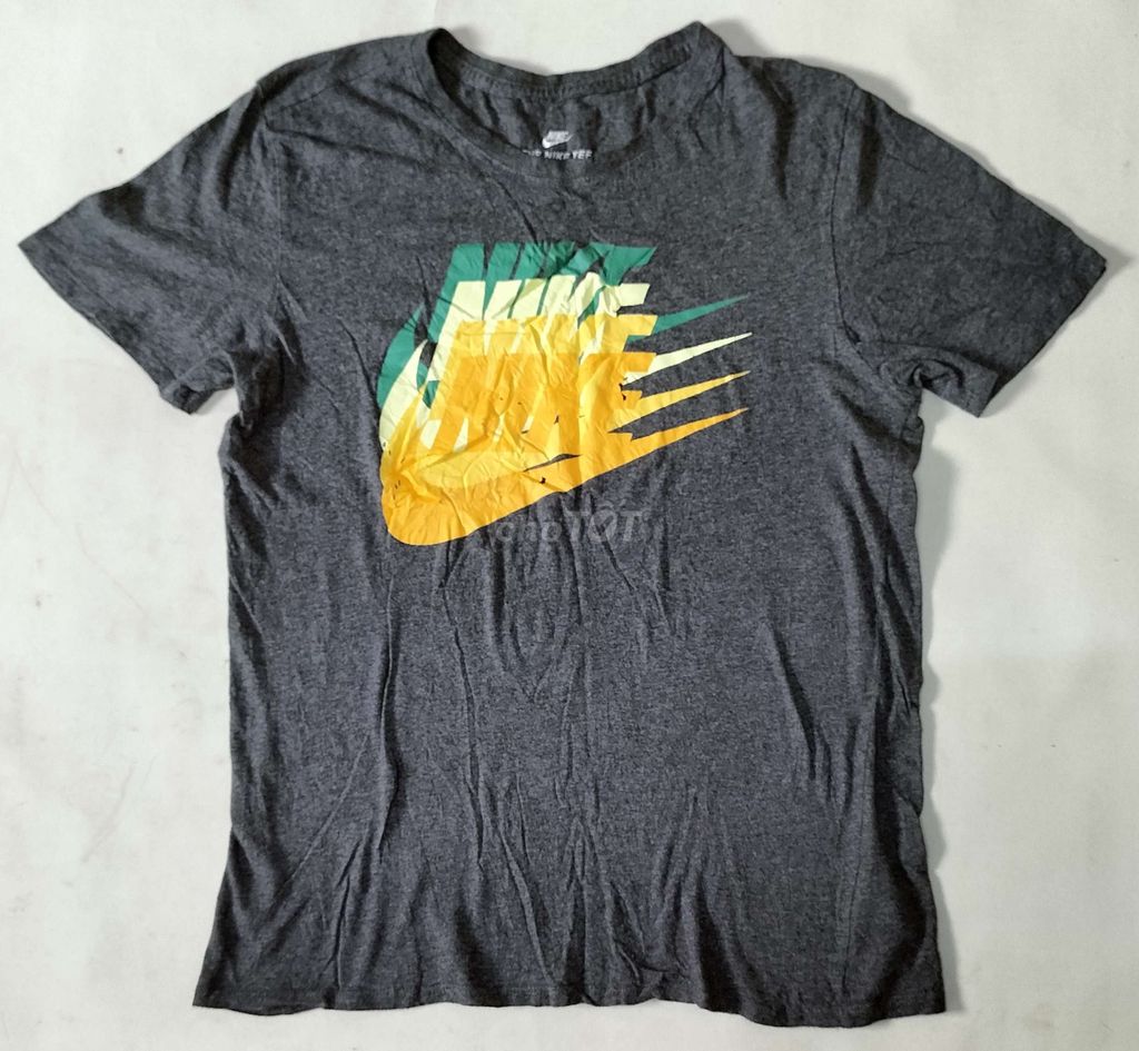 Áo thun NIKE. Mua bán Quần áo tại Quận 10 Tp Hồ Chí Minh được đăng bởi Si Toon Secondhand  hình 1