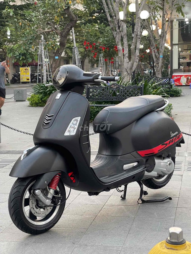 Piago Vespa super GTS 3v chính chủ xe đẹp keng