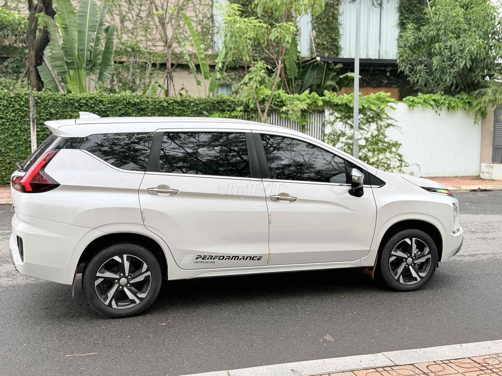 Xpander 2024 Premium 1.5 AT - 9000 km siêu lướt. Mua bán Ô tô tại Quận Hải Châu Đà Nẵng được đăng bởi Nguyễn Vương Auto hình 6