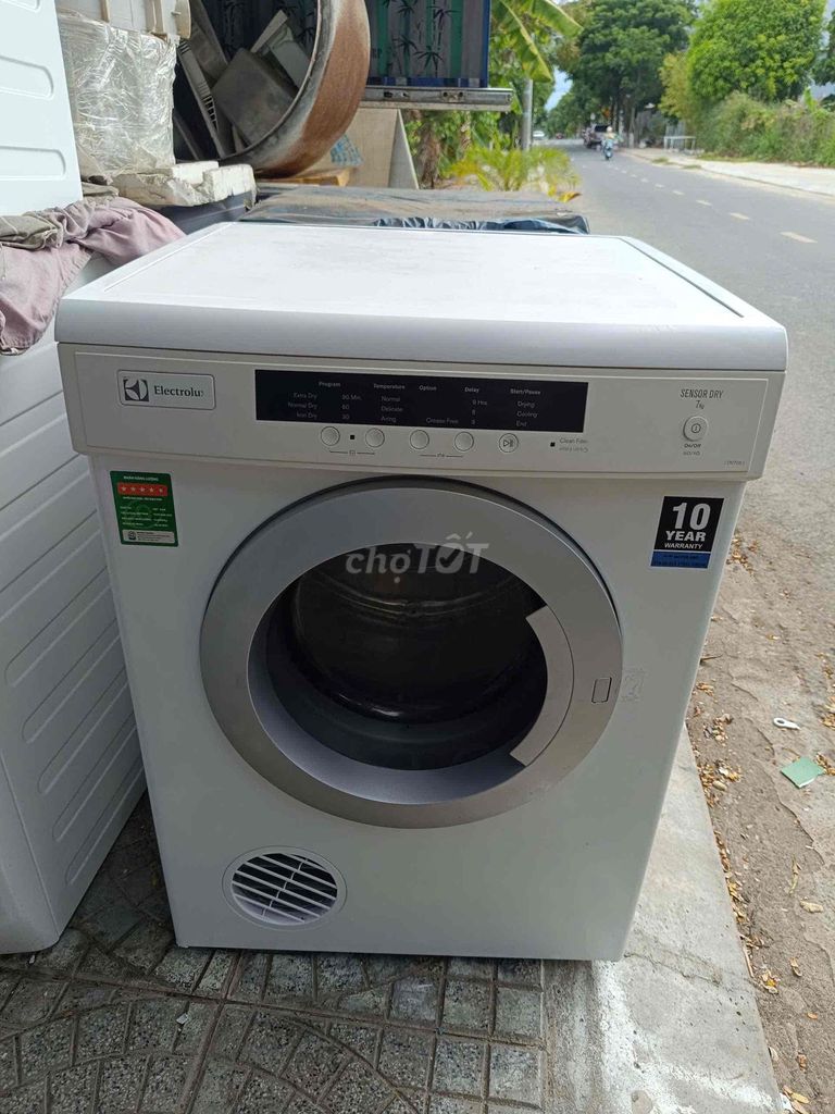 Máy sấy quần áo Electrolux 7kg Trắng. Mua bán Máy giặt tại Quận Ngũ Hành Sơn Đà Nẵng được đăng bởi Lê Thị Kim Chi hình 1