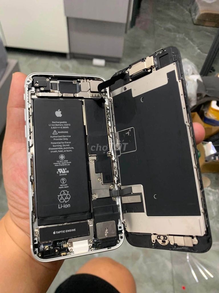 Apple iPhone SE 2020 64GB Trắng Like New. Mua bán Điện thoại tại Quận 10 Tp Hồ Chí Minh được đăng bởi Hội Đồ Điện Tử hình 1