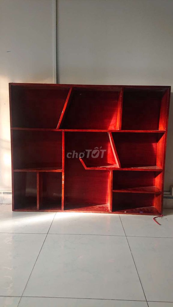 Kệ trang trí gỗ tự nhiên 3 tầng 1m2 x 1m x 17. Mua bán Tủ, kệ gia đình tại Thành phố Biên Hòa Đồng Nai được đăng bởi Duong Le hình 1