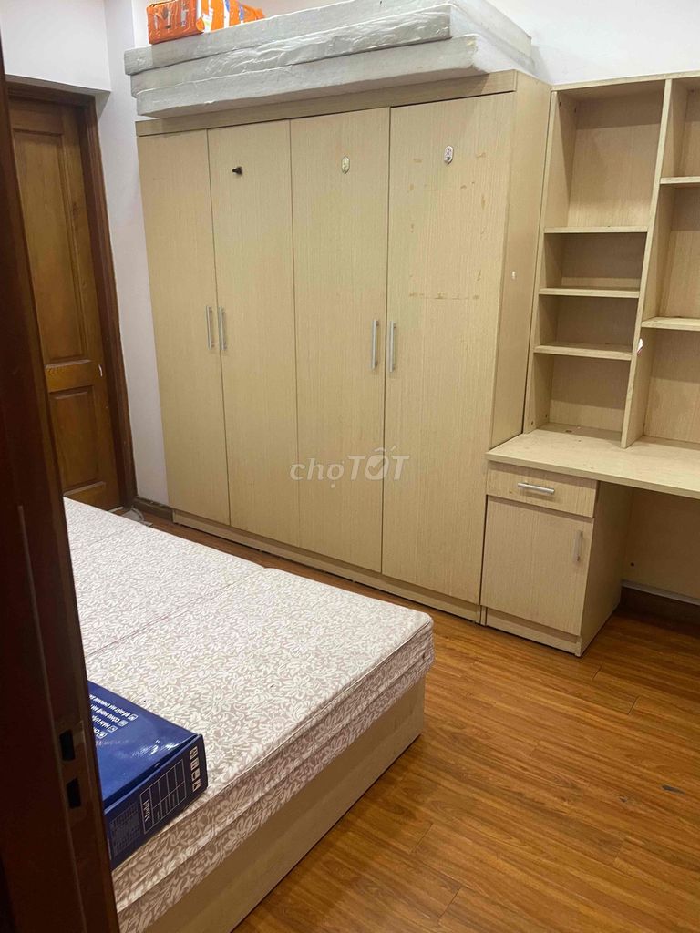 Владельцу необходимо арендовать угловую квартиру, дом Nau 6b, очень хороший дом по очень хорошей цене