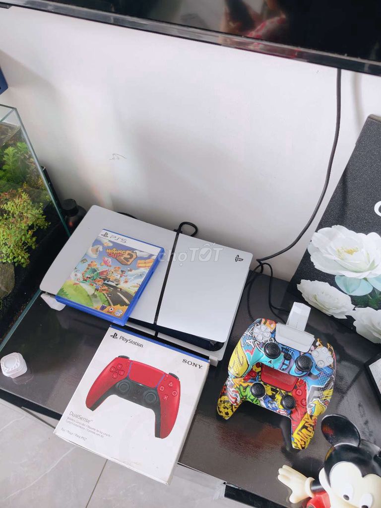 Máy chơi game Sony PS5 Slim Trắng 2 tay cầm. Mua bán Thiết bị chơi game tại Thành phố Thuận An Bình Dương được đăng bởi nguyễn văn minh hình 1