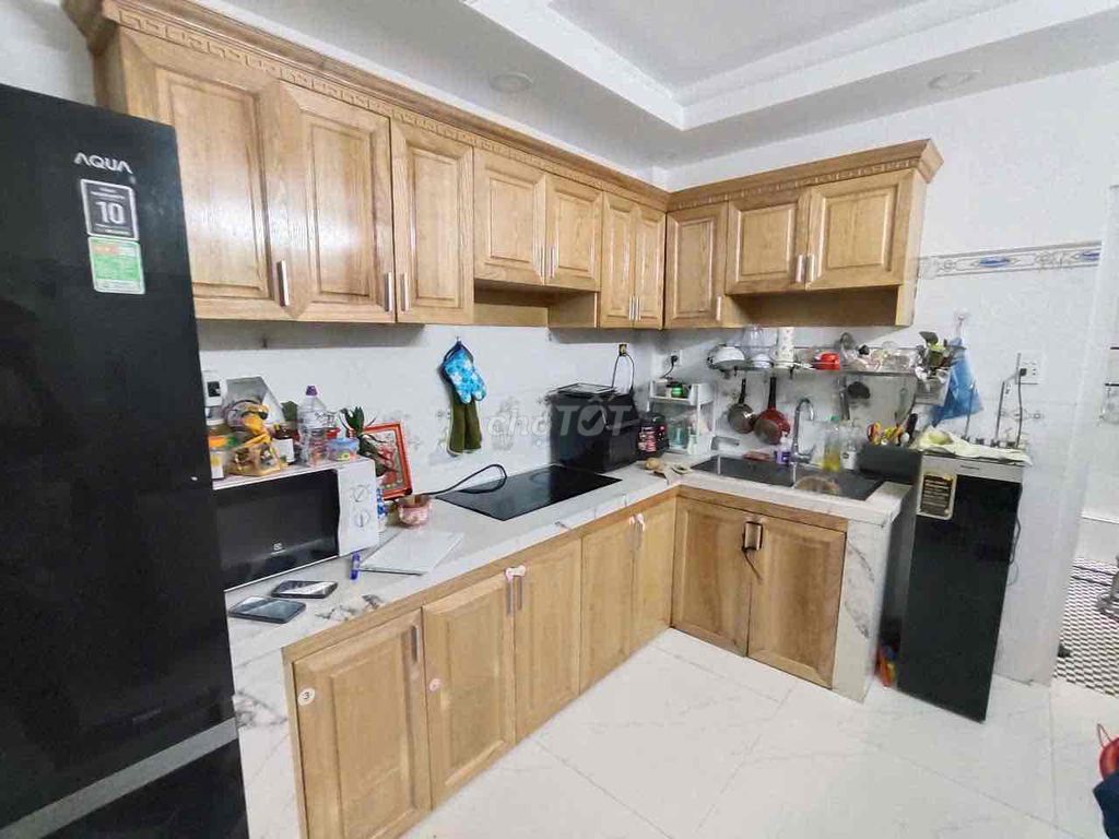 Tủ bếp gỗ Chữ L 2m24x1m4. Mua bán Tủ, kệ gia đình tại Quận 12 Tp Hồ Chí Minh được đăng bởi trọng tâm  hình 1