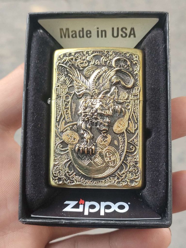 Zippo chính hãng Mỹ 2009.