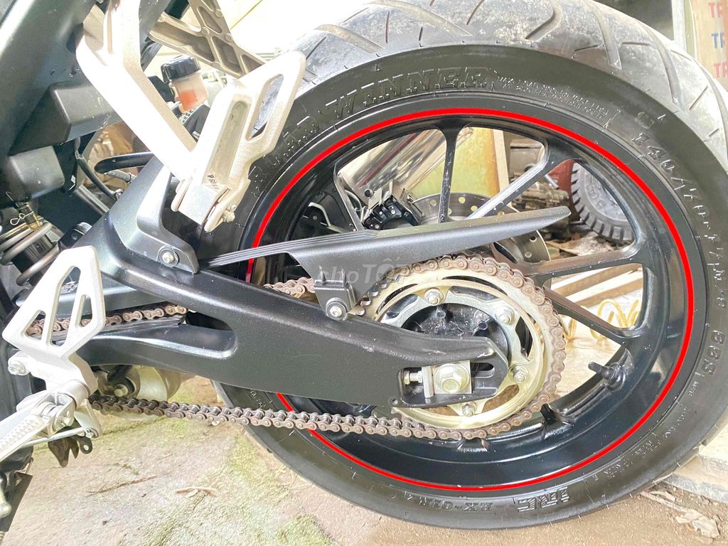 Yamaha R15 2020 Ít chạy xe còn mới lenh keng. Mua bán Xe máy tại Thành phố Biên Hòa Đồng Nai được đăng bởi Ghế đá xe ba gác Biên Hòa Đồng Nai  hình 8