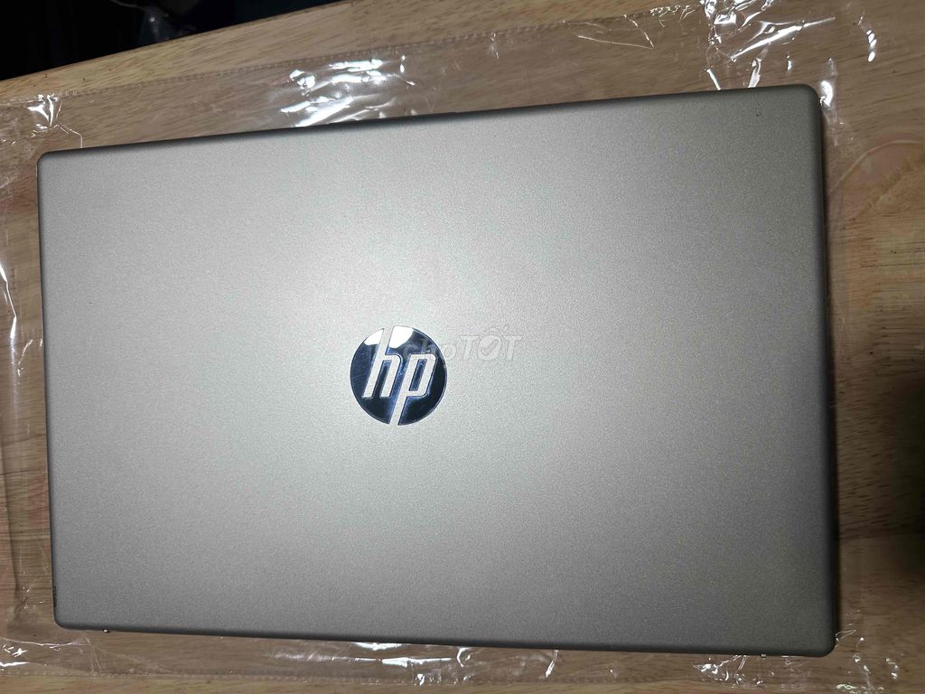 Hp 15s fd core i3-1315U ram 8 ssd 256