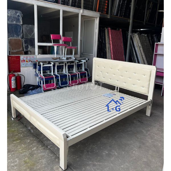 GIƯỜNG SẮT )GIƯỜNG SẮT$GIƯỜNG SẮT!GIƯỜNG SẮT@. Mua bán Giường, chăn ga gối nệm tại Thành phố Thủ Dầu Một Bình Dương được đăng bởi NỘI THẤT LÂM GIA PHÁT  hình 1