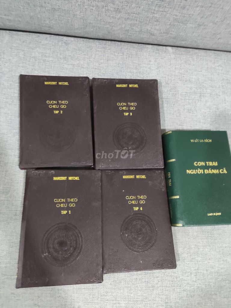 Bộ 4c Cuốn theo chiều gió, bản dịch Dương Tường