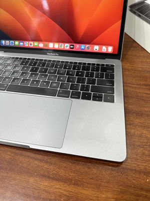macbook pro 2017 no touchbar