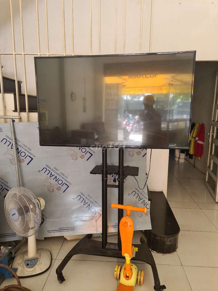 Tivi Panasonic 55 inch. Mua bán Tivi, Âm thanh tại Thị xã Bến Cát Bình Dương được đăng bởi Le AZ hình 1