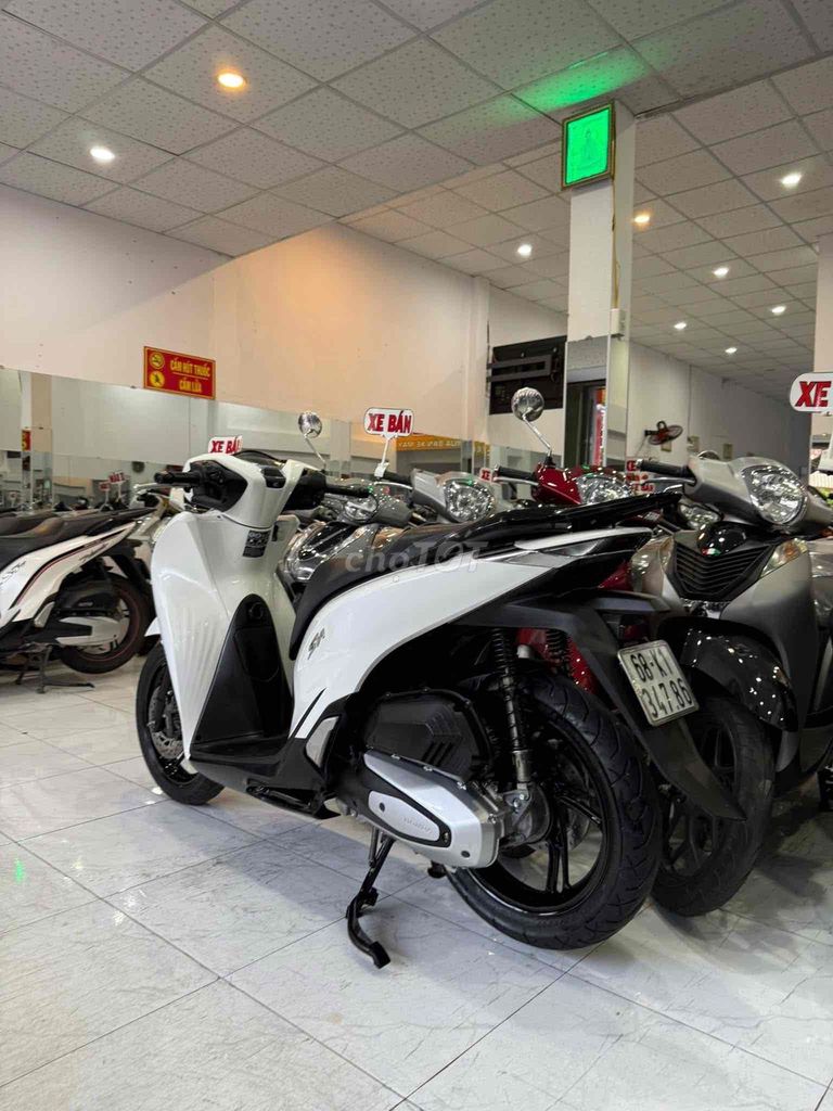 SH 2022 - Odo 7 Ngàn - Vỏ Zin Dày Cui. BS 68. Mua bán Xe máy tại Thành phố Rạch Giá Kiên Giang được đăng bởi XE MÁY CŨ TÂN 128 hình 10