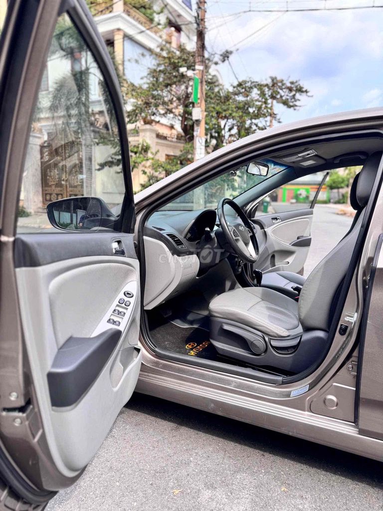 Hyundai Accent 2013 1.4 AT - 90000 km. Mua bán Ô tô tại Quận Gò Vấp Tp Hồ Chí Minh được đăng bởi Ms Thư  hình 8