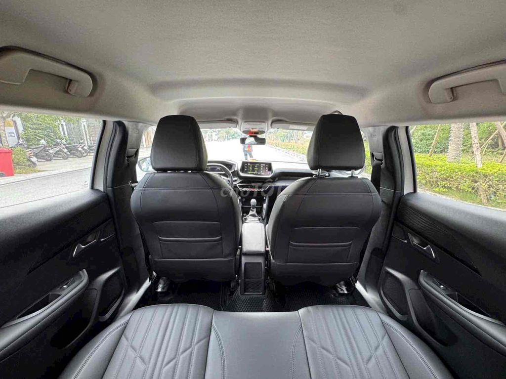 Peugeot 2008 GTLine 2021. Mua bán Ô tô tại Quận Long Biên Hà Nội được đăng bởi Trang Gala hình 16