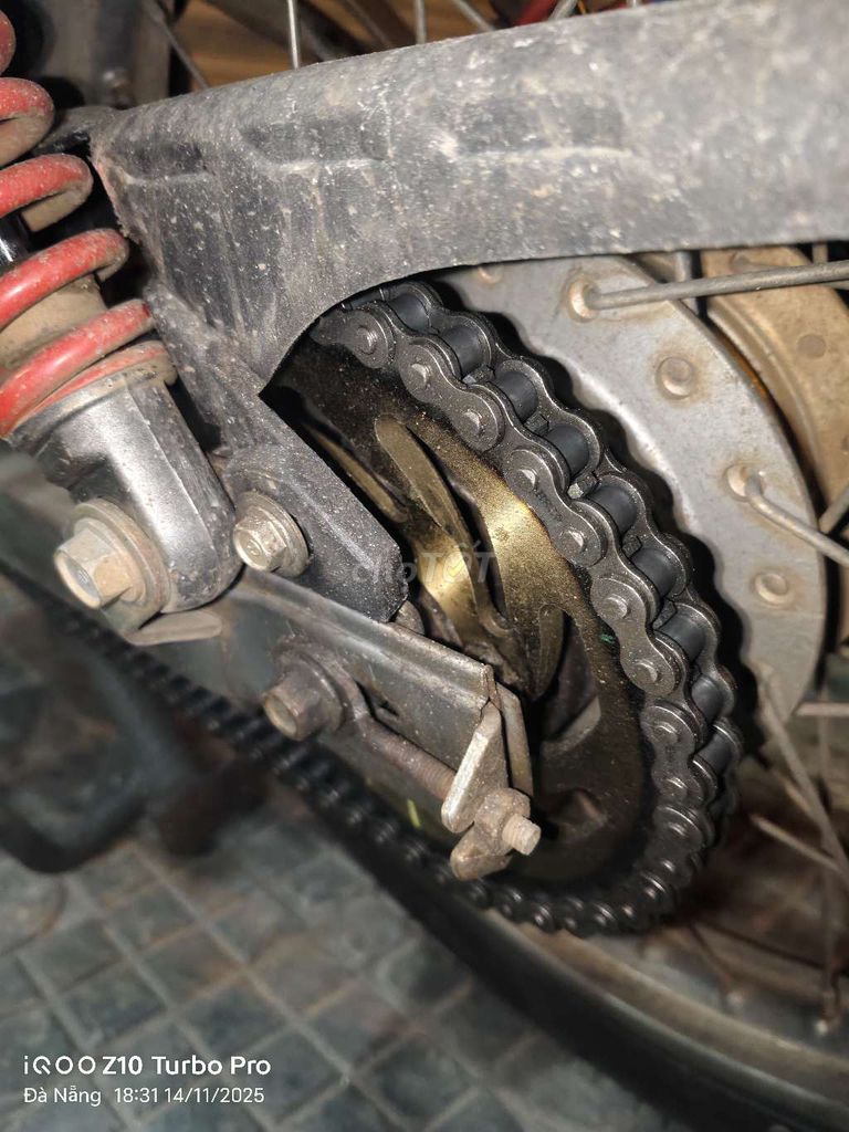 Sirius 50 lên máy 100. Mua bán Xe máy tại Quận Ngũ Hành Sơn Đà Nẵng được đăng bởi Phạm Thành Công hình 6