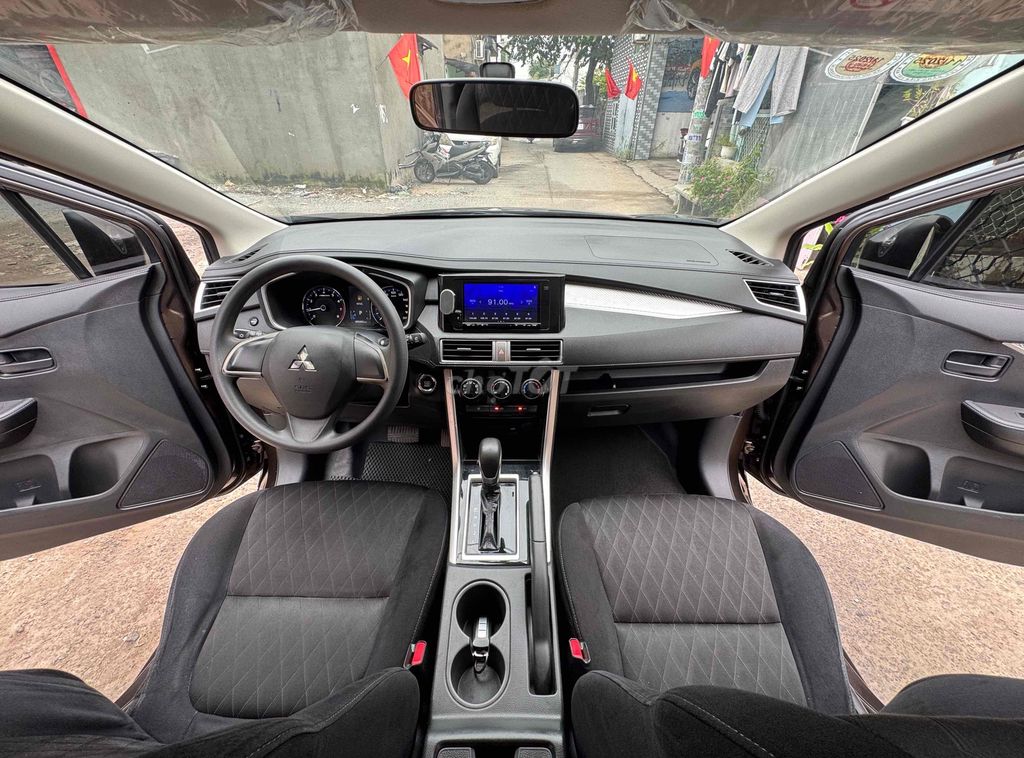 Bán Xpander đời 2022 hỗ trợ bank 70%. Mua bán Ô tô tại Quận Tân Phú Tp Hồ Chí Minh được đăng bởi Hoàng Gia Auto hình 9