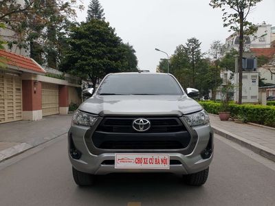 Toyota Hilux 2.4E 4x2 AT 2021