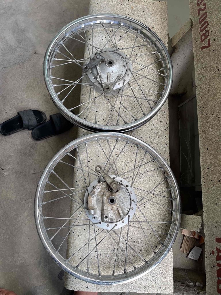 Vành xe máy Wave 110 Kim loại Bạc Đã sử dụng. Mua bán Phụ tùng xe tại Thành phố Sóc Trăng Sóc Trăng được đăng bởi Ngọc Ân  hình 1