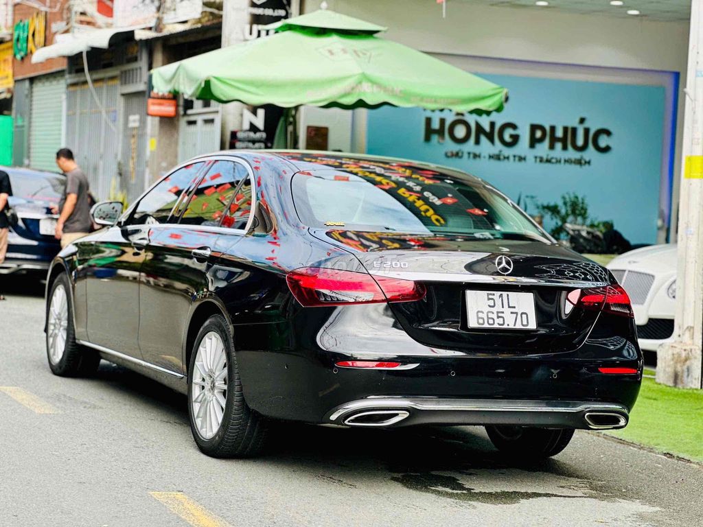 MERCEDES-BENZ E200 Exclusive  dkld 2025 13.000 km. Mua bán Ô tô tại Quận 8 Tp Hồ Chí Minh được đăng bởi Hồng Phúc hình 1