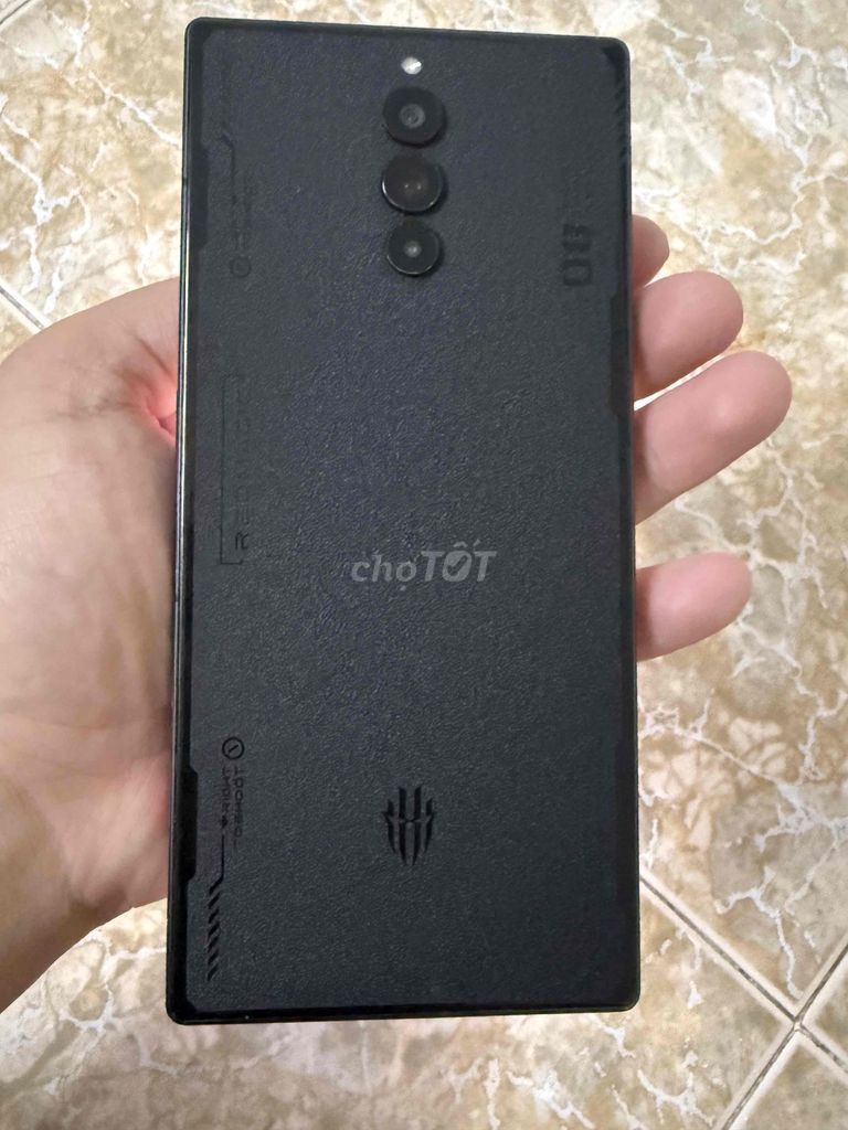 RedMagic 8 Pro 256GB Đen. Mua bán Điện thoại tại Quận Tây Hồ Hà Nội được đăng bởi Magic hình 1