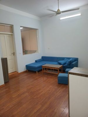 Chính chủ cần cho thuê gấp CHTT tầng 4 khu 7,2 Ha Vĩnh Phúc, Ba Đình.