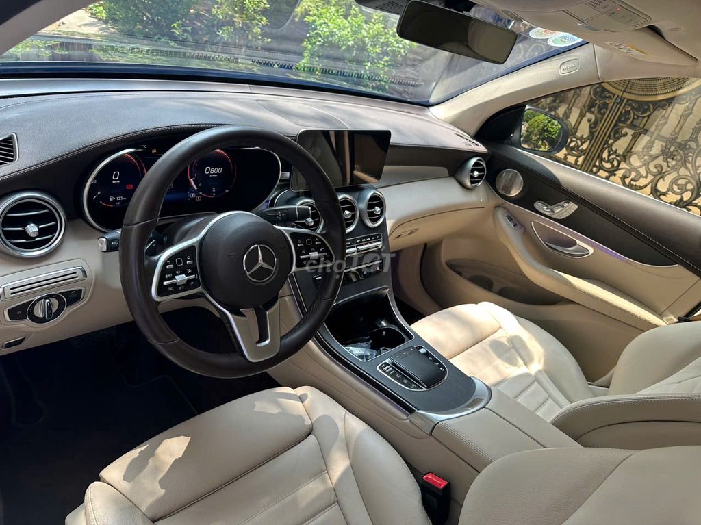 Mercedes GLC300 4Matic 2022 siêu lướt 21000 km