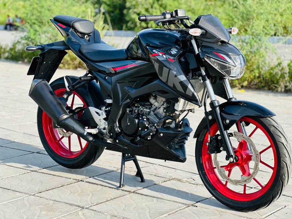 SUZUKI GSX 150 BẢN S MÀU  ĐEN ODO CHUẨN 5000KM. Mua bán Xe máy tại Quận Cầu Giấy Hà Nội được đăng bởi Trí Thành hình 5