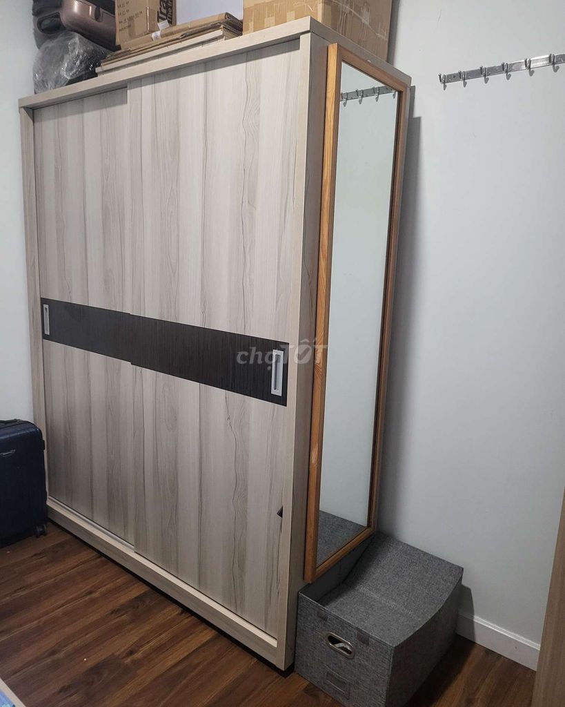 Tủ quần áo gỗ công nghiệp vân gỗ sáng. Mua bán Tủ, kệ gia đình tại Huyện Bình Chánh Tp Hồ Chí Minh được đăng bởi MintMint hình 1