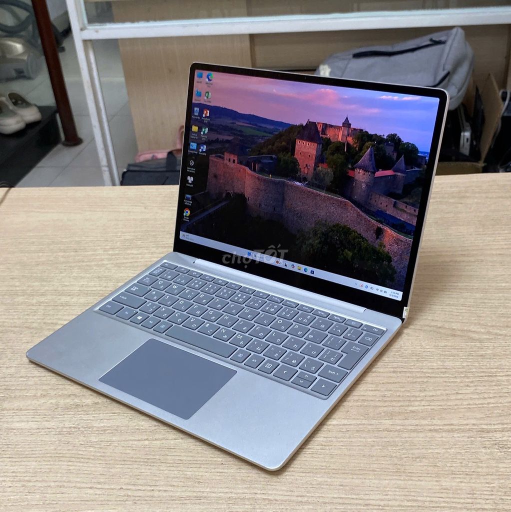 Surface Go i5 8GB/256GB/12.4", 1.1kg, Pincảngày. Mua bán Laptop tại Quận Thanh Khê Đà Nẵng được đăng bởi Laptop 2nd bao bền giá rẻ  hình 1