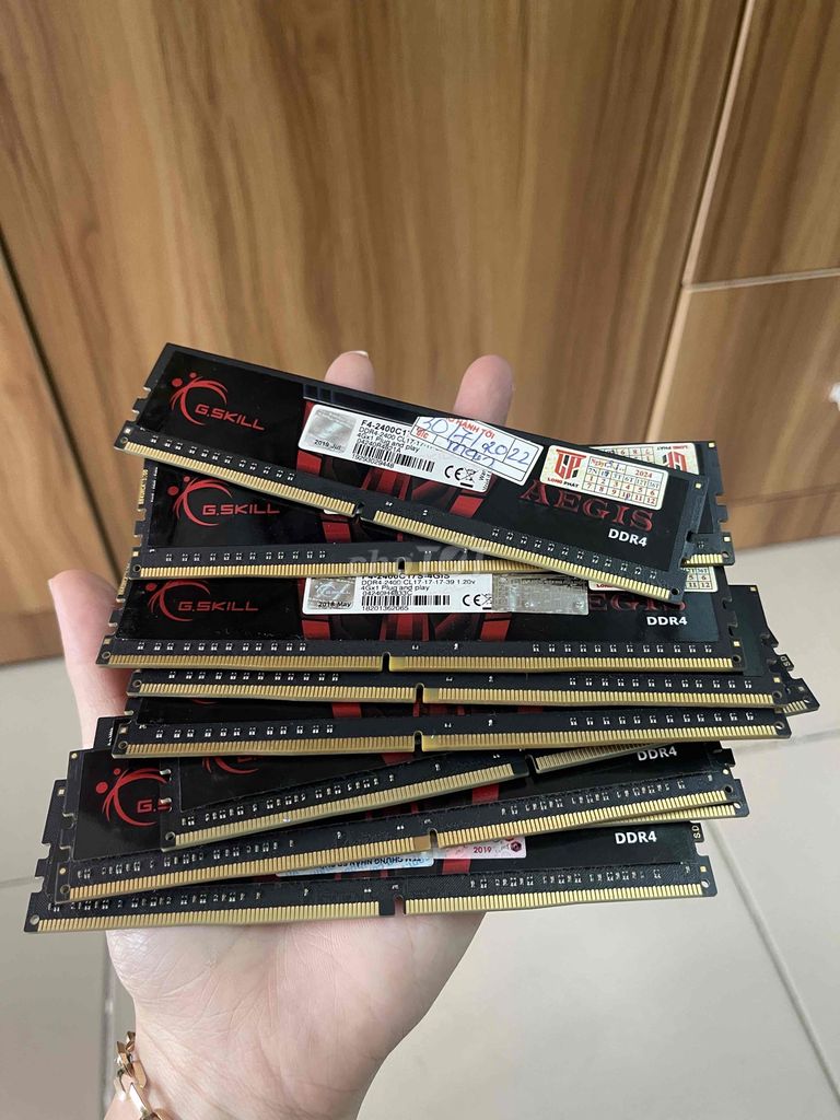 Ram PC ddr4 4gb bus 2400 có tản lá