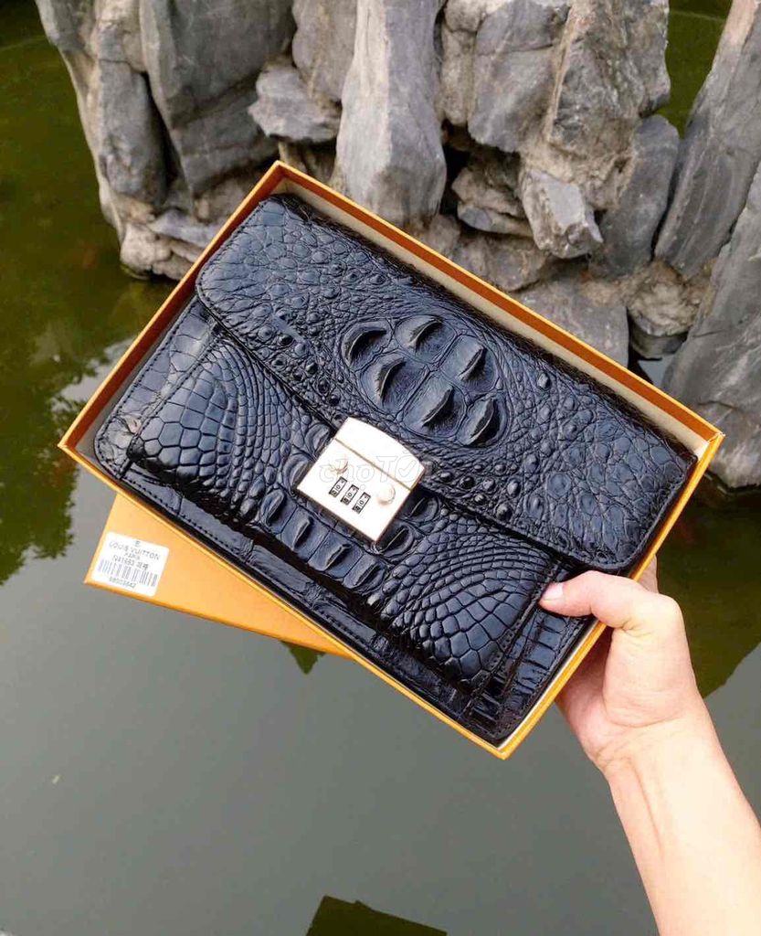 Clutch Nam Da cá sấu 100%🍀🇻🇳. Mua bán Túi xách tại Quận Cầu Giấy Hà Nội được đăng bởi Tuấn Anh Phùng hình 1