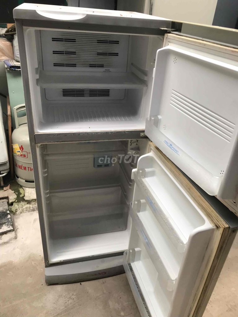 tủ lạnh Sanyo 180 lit